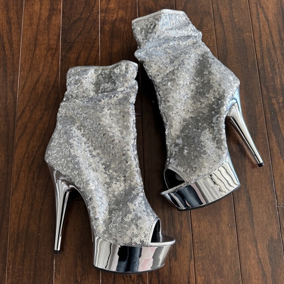 Pleaser Delight 1008 Silver Sequin Chrome Platform High Heel Ankle Boots - Picture 1 of 10